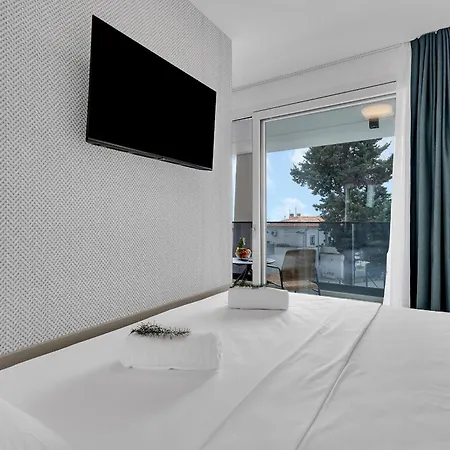 Perla 3* Baška Voda